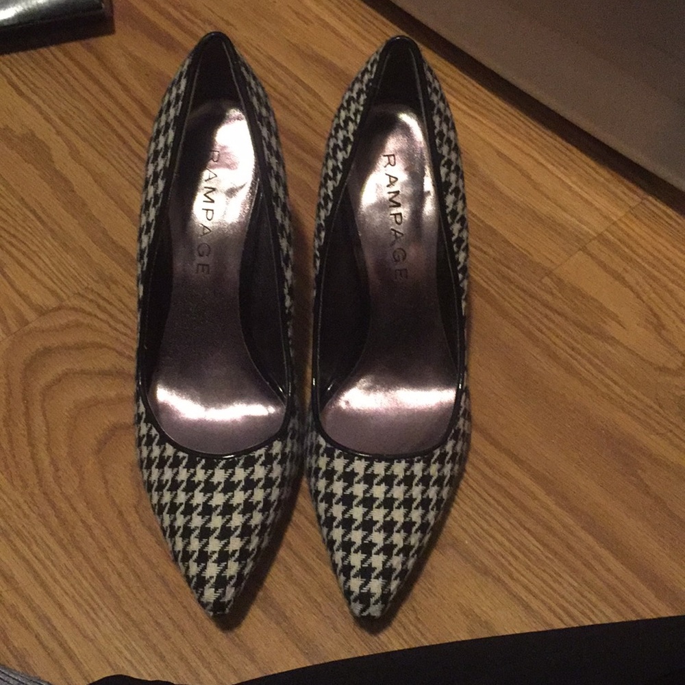 Houndstooth heels